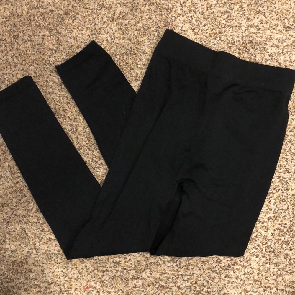 Black leggings